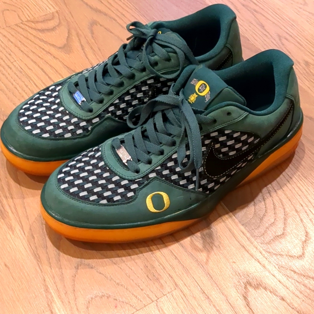 Unreleased Nike Oregon Ducks Player Exclusive PE Air Force 25 sample shoes